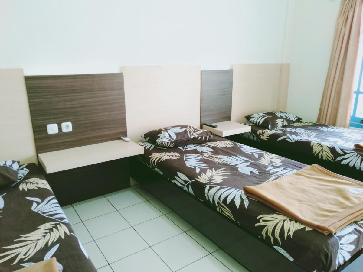 Hotel Taman Indah Madiun Exterior photo