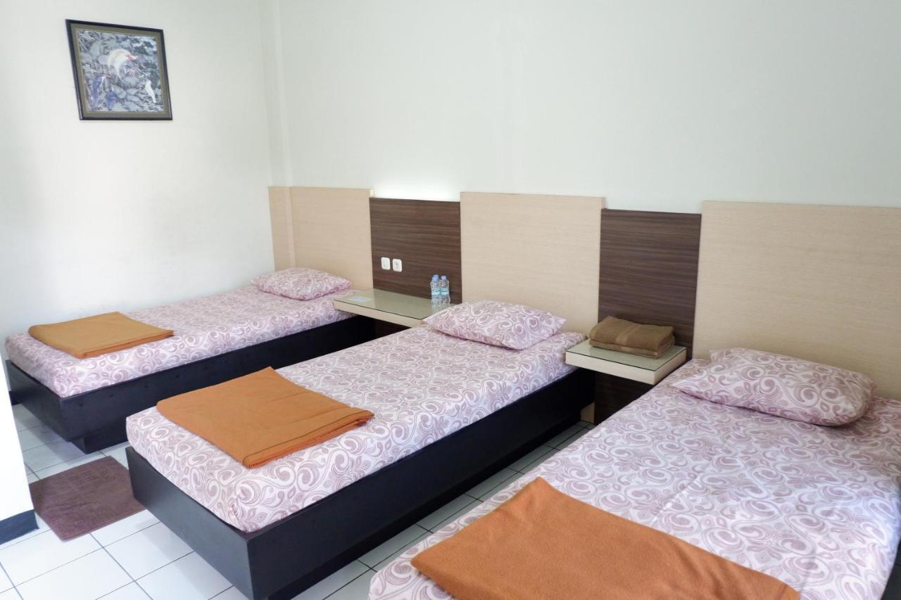 Hotel Taman Indah Madiun Exterior photo